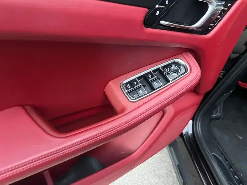 2017 Macan 2.0T — миниатюра 15