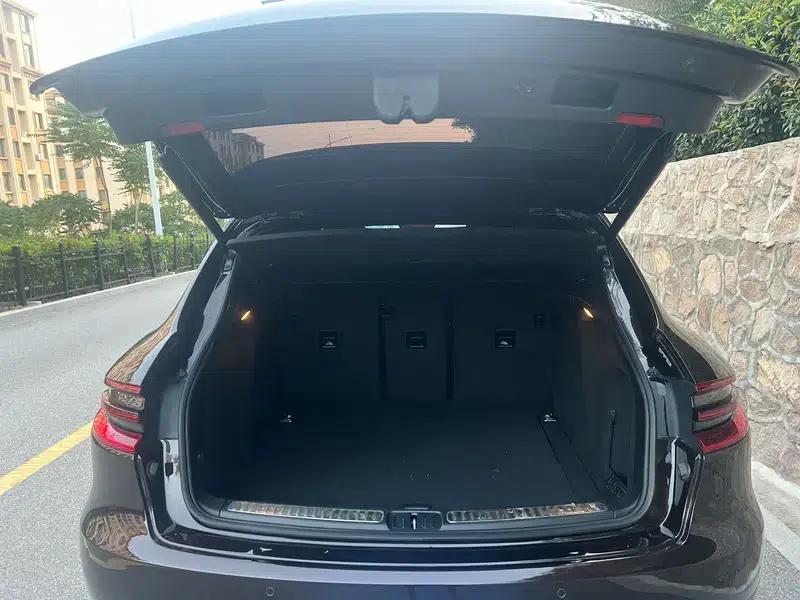 2017 Macan 2.0T — миниатюра 16
