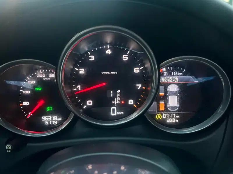 2017 Macan 2.0T — миниатюра 9