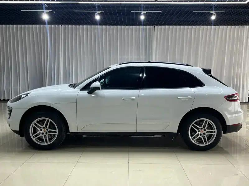2016 Macan 2.0T — миниатюра 4