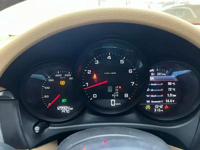 2016 Macan 2.0T — миниатюра 11