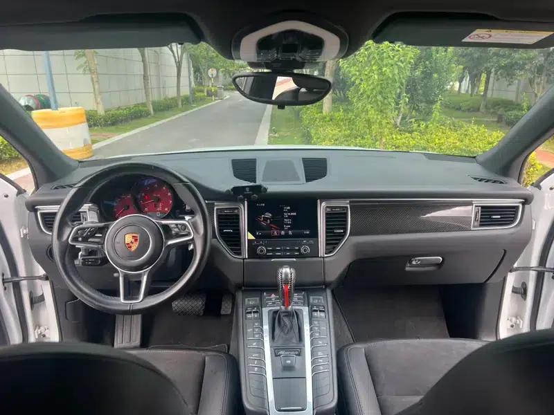2017 Macan 2.0T — миниатюра 13