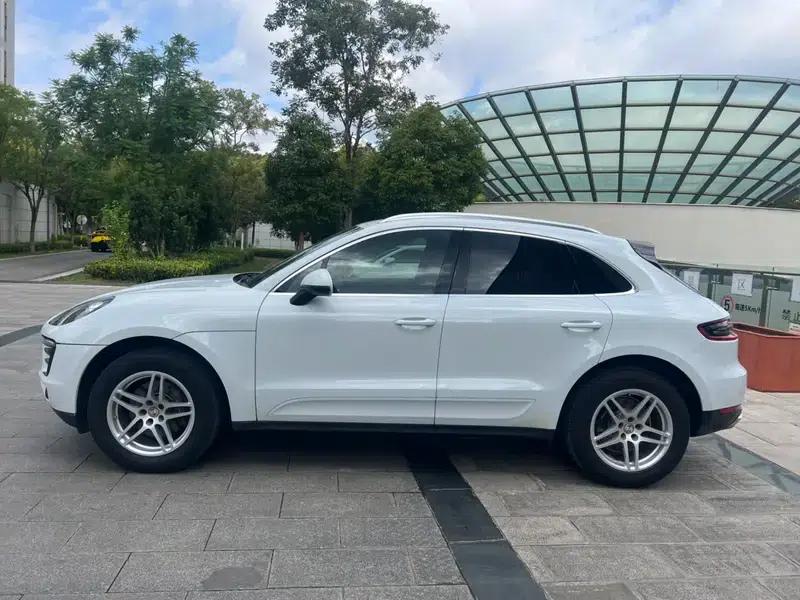 2017 Macan 2.0T — миниатюра 4