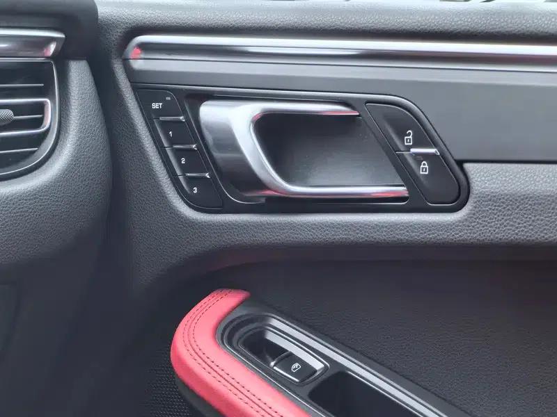 2018 Macan 2.0T — миниатюра 19