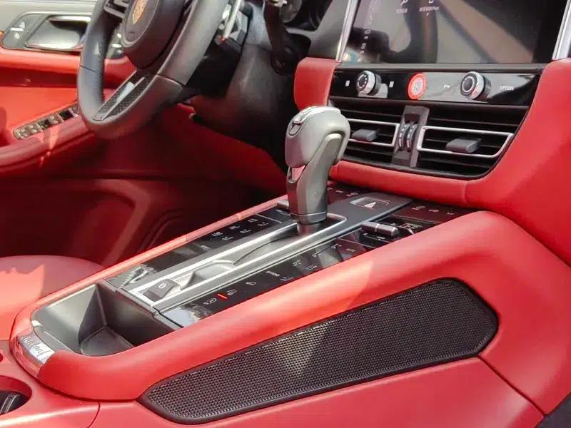 2022 Macan 2.0T — миниатюра 11