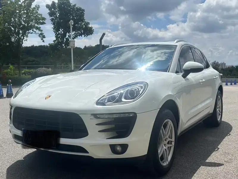 2017 Macan 2.0T — миниатюра 1
