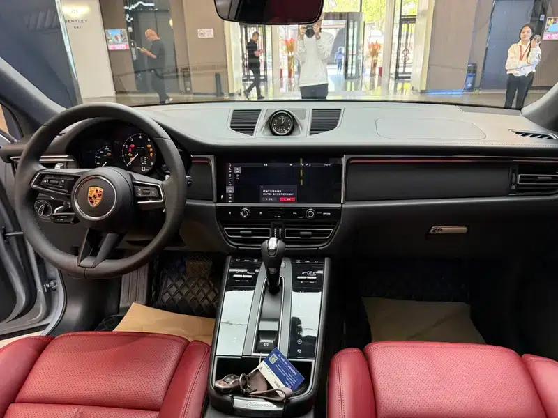 2023 Macan Facelift Macan 2.0T — миниатюра 8