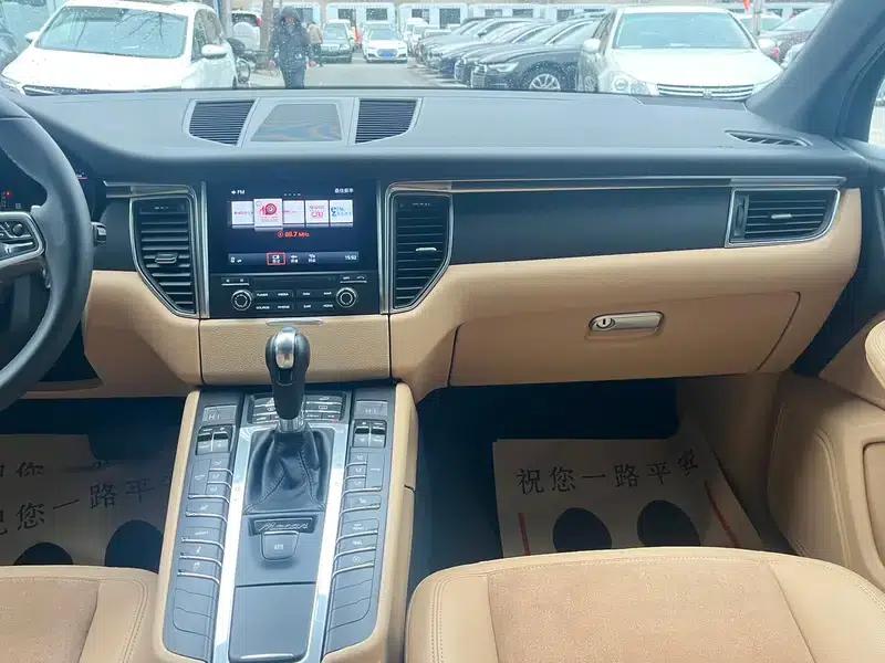 2017 Macan 2.0T — миниатюра 15