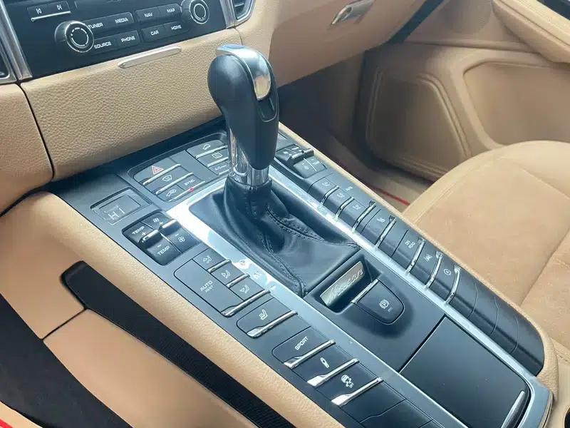 2017 Macan 2.0T — миниатюра 22