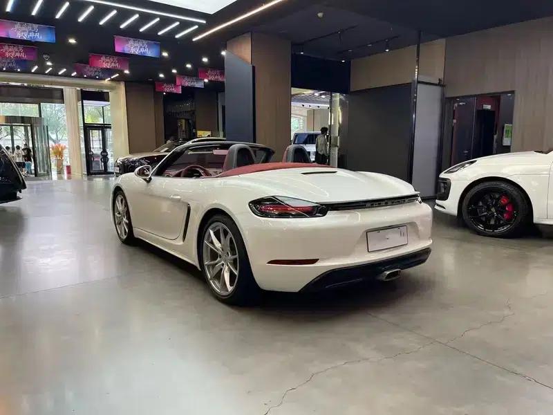 2020 Porsche 718 Boxster 2.0T — миниатюра 4