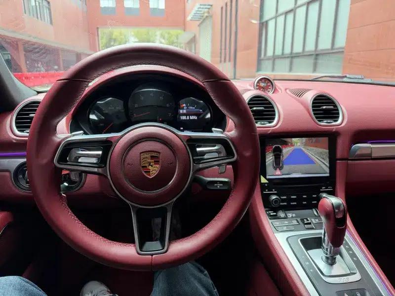 Porsche 718 Cayman 2018 2.0T — миниатюра 12