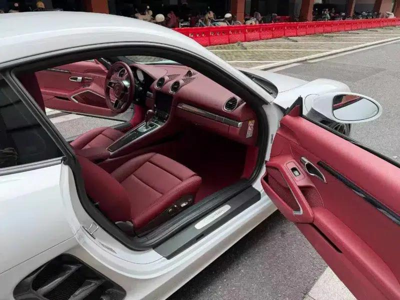 Porsche 718 Cayman 2018 2.0T — миниатюра 7
