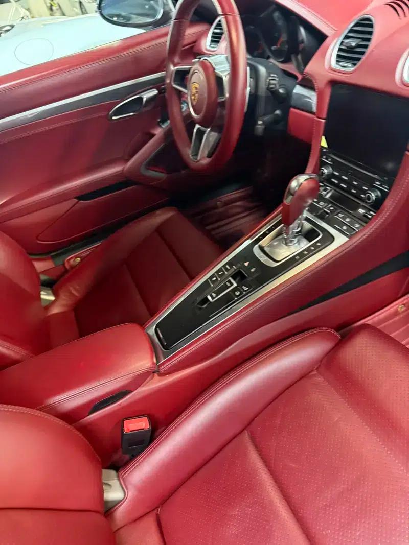 2018 Porsche 718 Boxster 2.0T — миниатюра 9