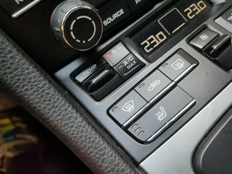 2020 Porsche 718 Boxster 2.0T — миниатюра 13