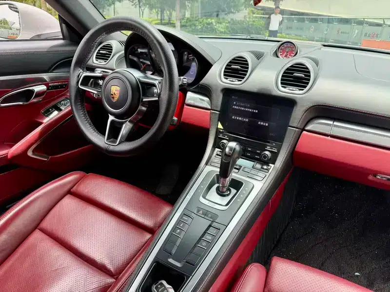 Porsche 718 Cayman 2018 2.0T — миниатюра 6