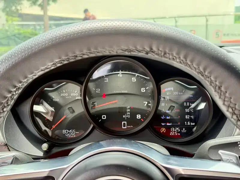 Porsche 718 Cayman 2018 2.0T — миниатюра 7