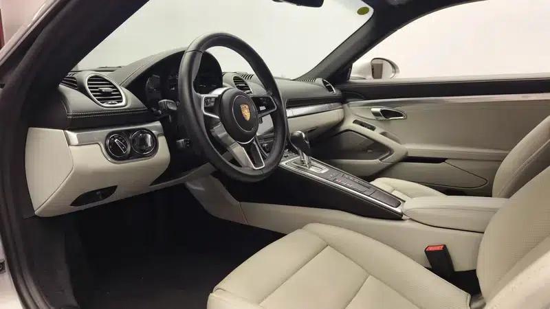 2025 Porsche 718 2.0T Automatic Rear-Wheel Drive 2-Seater Factory Custom Edition — миниатюра 12