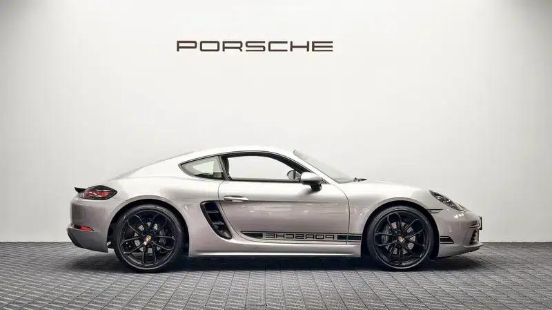 2025 Porsche 718 2.0T Automatic Rear-Wheel Drive 2-Seater Factory Custom Edition — миниатюра 8
