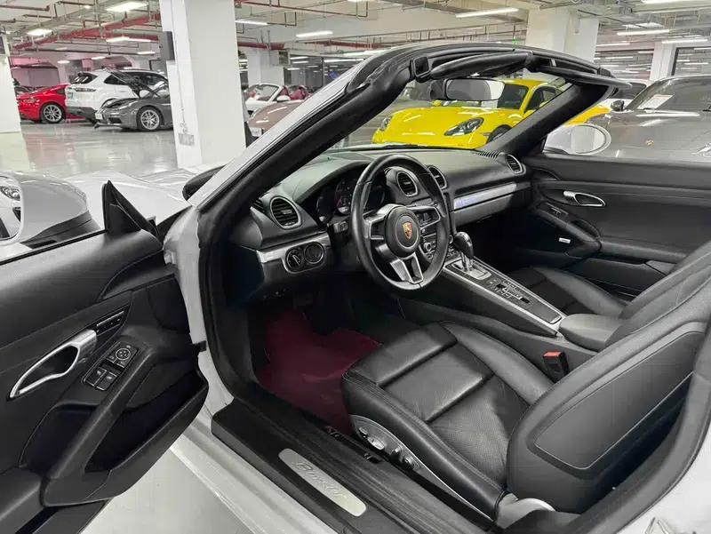 2016 Porsche 718 Boxster 2.0T — миниатюра 7