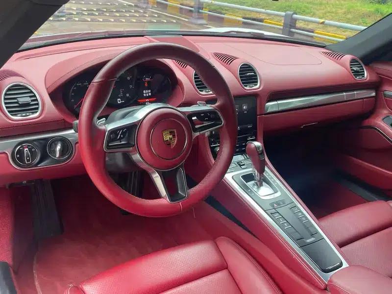Porsche 718 Cayman 2018 2.0T — миниатюра 9