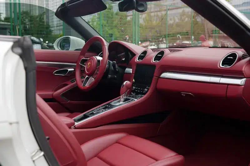 2022 Porsche 718 Boxster 2.0T — миниатюра 13