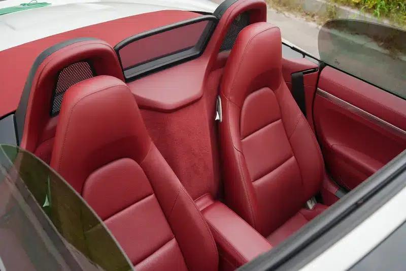 2022 Porsche 718 Boxster 2.0T — миниатюра 16
