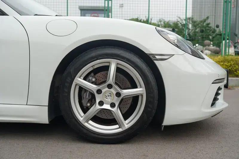 2022 Porsche 718 Boxster 2.0T — миниатюра 7