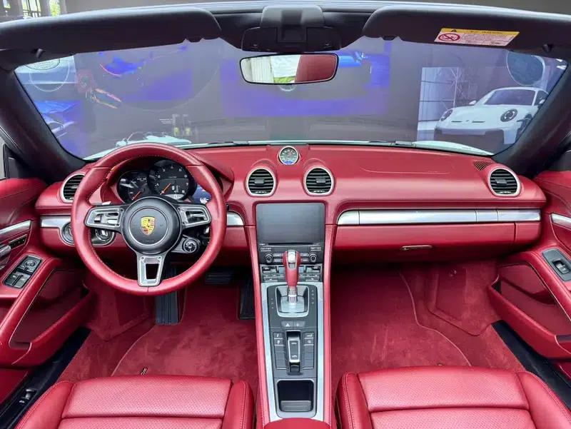 2016 Porsche 718 Boxster 2.0T — миниатюра 10