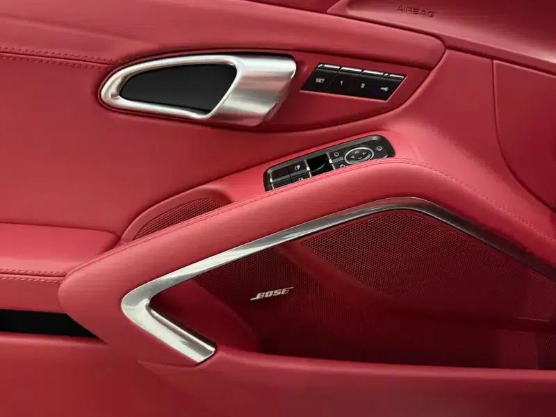 2016 Porsche 718 Boxster 2.0T — миниатюра 9