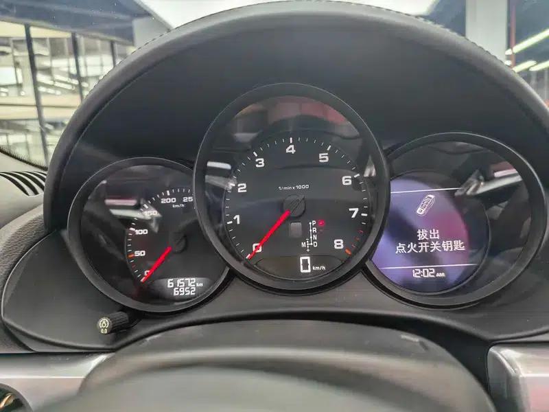 2016 Porsche 718 Boxster 2.0T — миниатюра 8