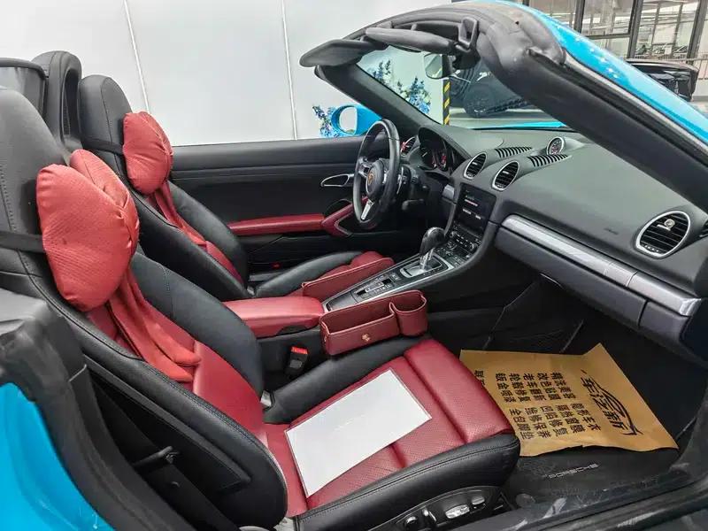 2016 Porsche 718 Boxster 2.0T — миниатюра 9