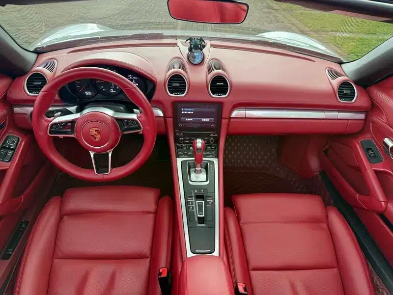 2016 Porsche 718 Boxster 2.0T — миниатюра 9