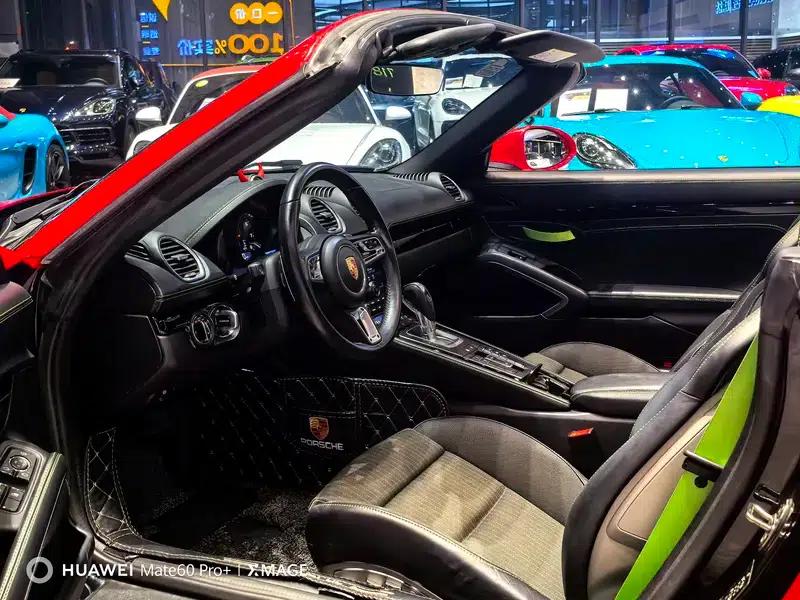 2019 Porsche 718 Boxster T — миниатюра 17