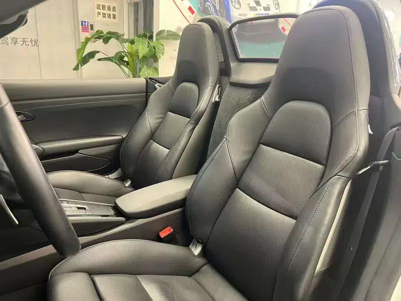 2023 Porsche 718 Boxster T — миниатюра 24