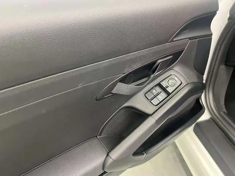2023 Porsche 718 Boxster T — миниатюра 25