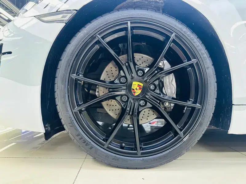 Porsche 718 Cayman 2018 2.0T — миниатюра 13