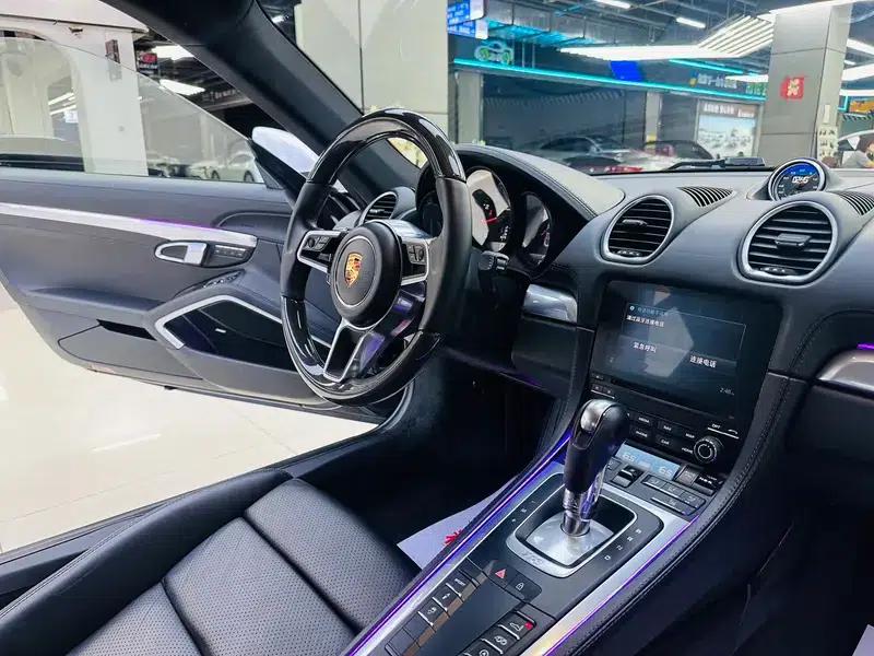 Porsche 718 Cayman 2018 2.0T — миниатюра 14