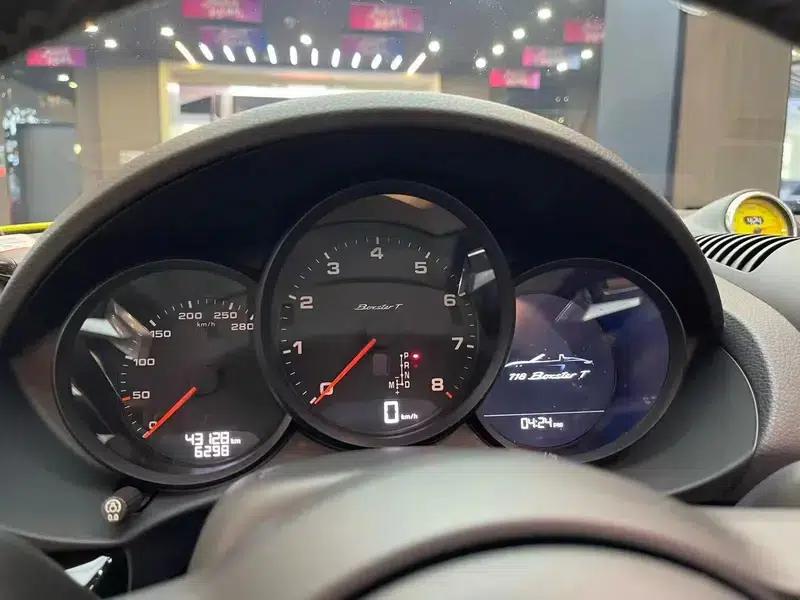 2019 Porsche 718 Boxster T — миниатюра 13
