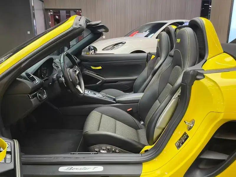 2019 Porsche 718 Boxster T — миниатюра 16