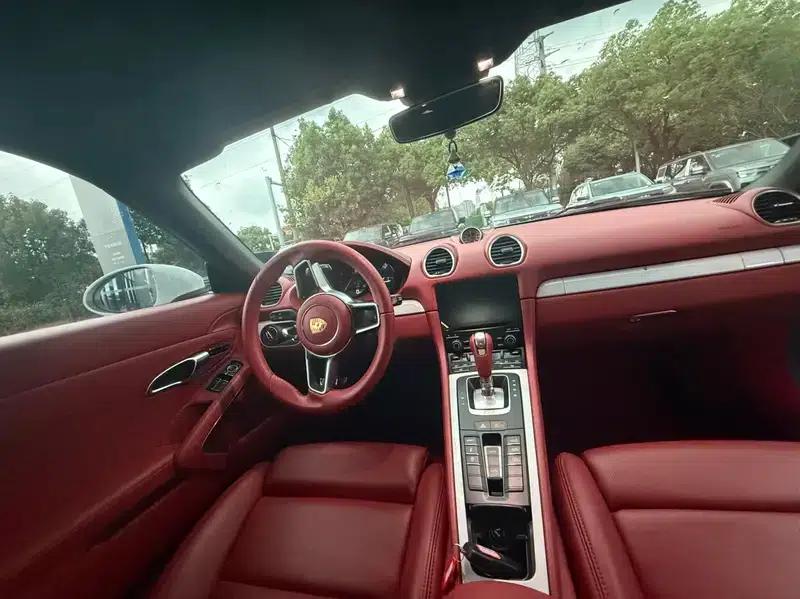 2018 Porsche 718 Boxster 2.0T — миниатюра 11