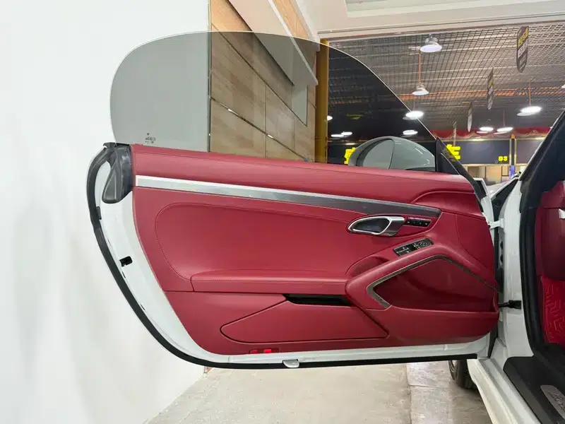 2020 Porsche 718 Boxster 2.0T — миниатюра 10