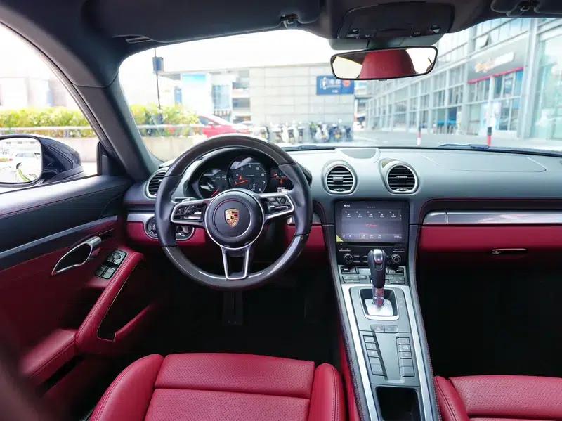 Porsche 718 Cayman 2020 2.0T — миниатюра 11