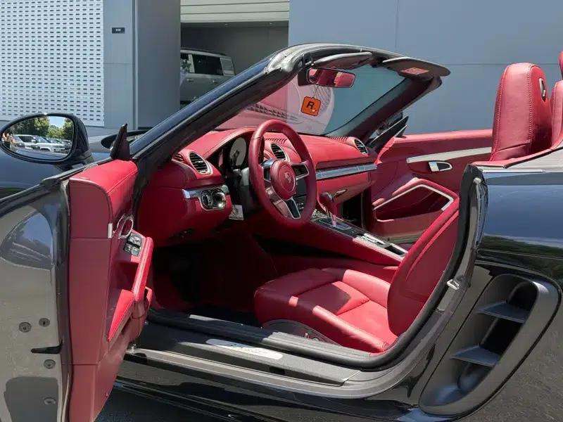 2018 Porsche 718 Boxster 2.0T — миниатюра 11