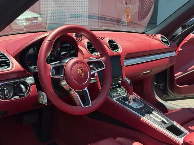 2018 Porsche 718 Boxster 2.0T — миниатюра 9