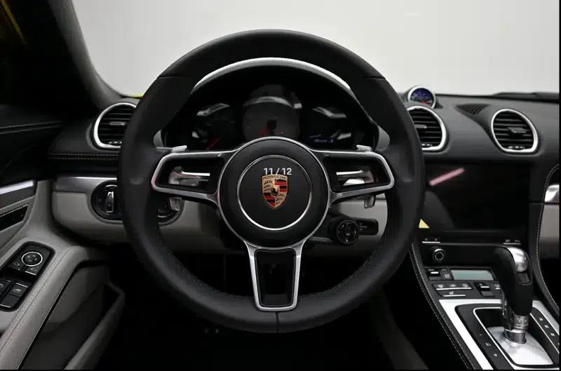 2025 Porsche 718 Boxster S 2.5T — миниатюра 11