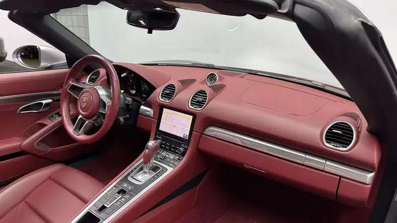 2023 Porsche 718 Boxster 2.0T — миниатюра 11