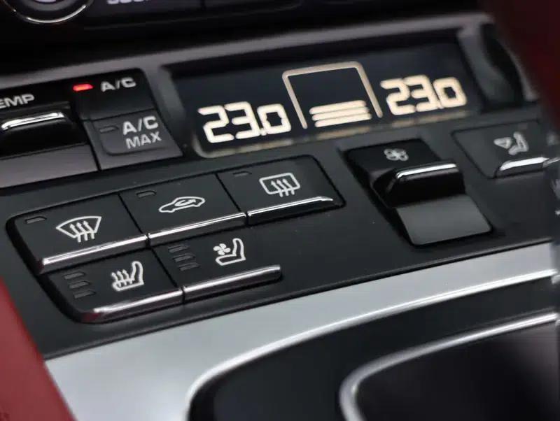 2022 Porsche 718 Boxster 2.0T — миниатюра 9