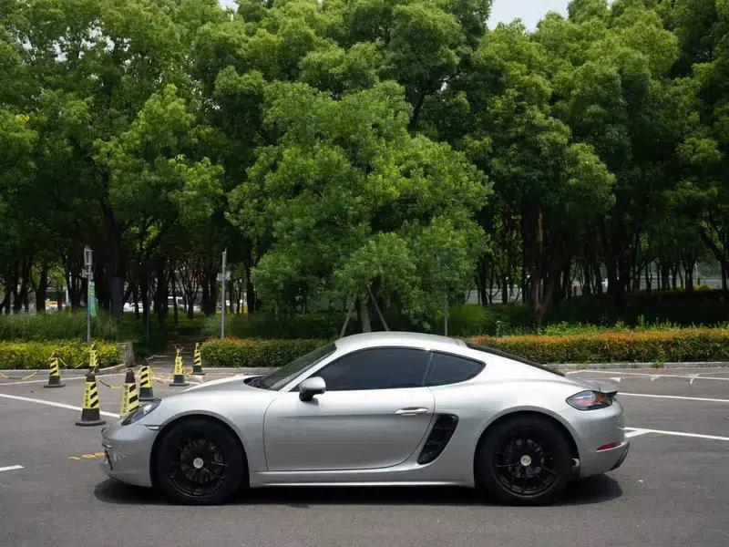 Porsche 718 Cayman 2020 2.0T — миниатюра 3