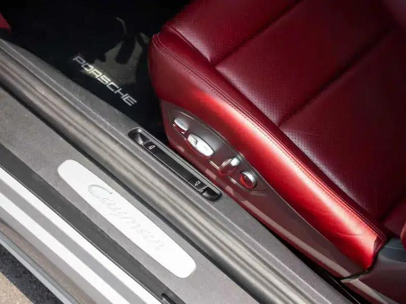 Porsche 718 Cayman 2020 2.0T — миниатюра 9