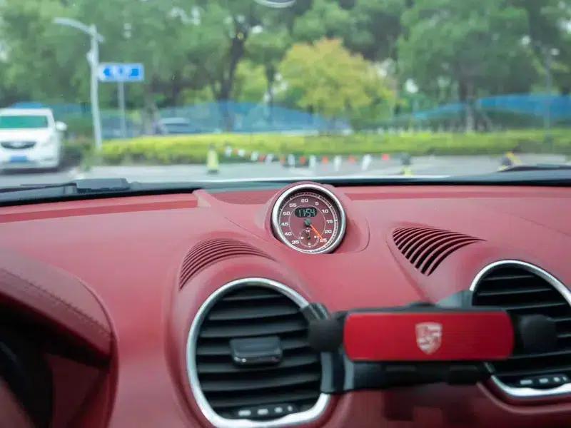 Porsche 718 Cayman 2020 2.0T — миниатюра 10